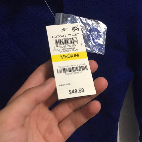 Women’s sweater!!! (Size medium) - Picture 4 of 5